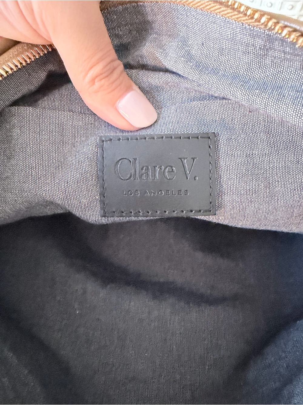 Clare V. Moyen Messenger in Sequoia - Picture 6 of 13